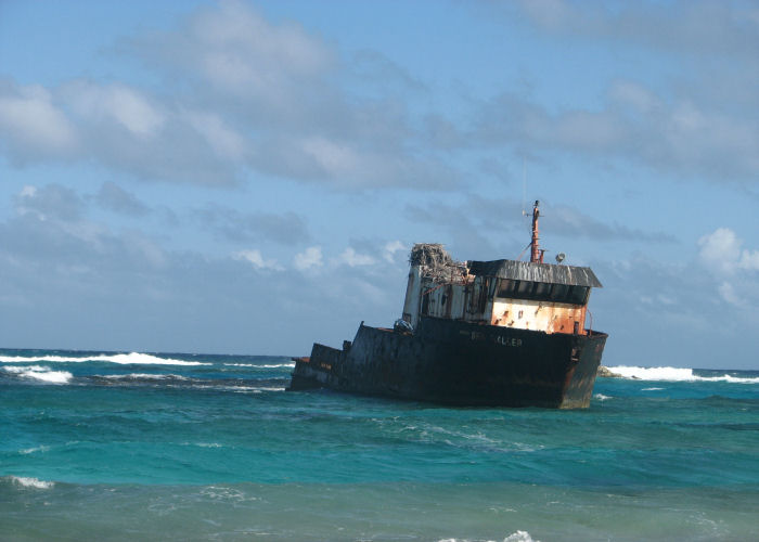 Shipreck - Long Island Bahamas