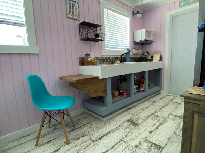 SheShack kitchenette