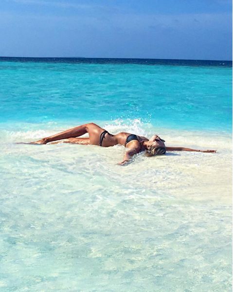 Private tropical beach vacation in the Bahamas for solo female